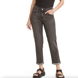 LEVI'S Women's Boyfriend Jeans in Night is Young Size 27